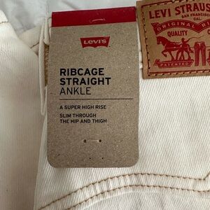 Levi's Ribcage Jeans